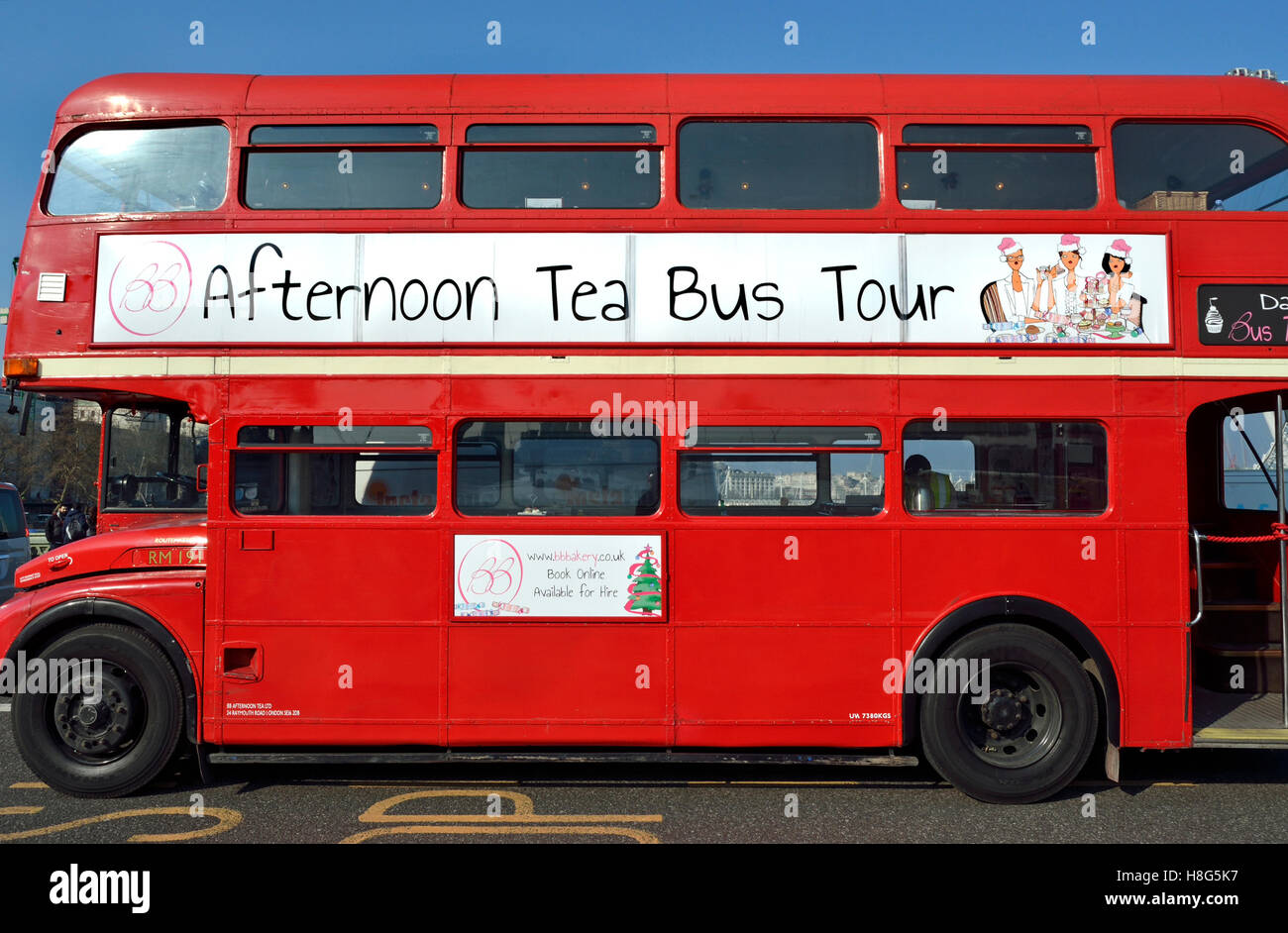 London, England, Vereinigtes Königreich. Am Nachmittag Tee-Bustour Stockfoto