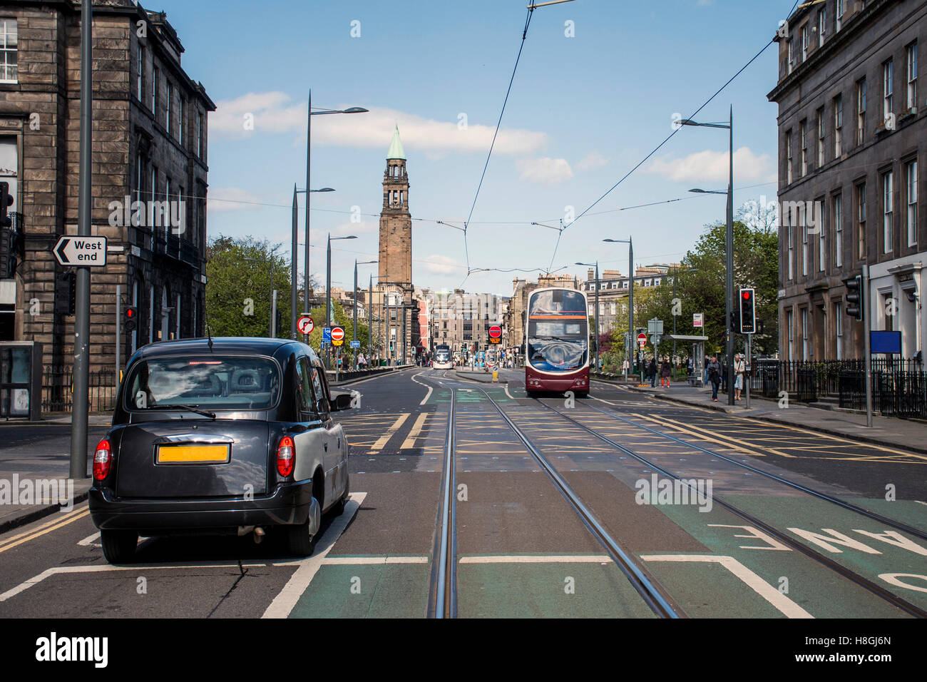 Schottland Großbritannien Edinburgh - Alltag und Taxi-Geschäft in der Straße 2 Stockfoto