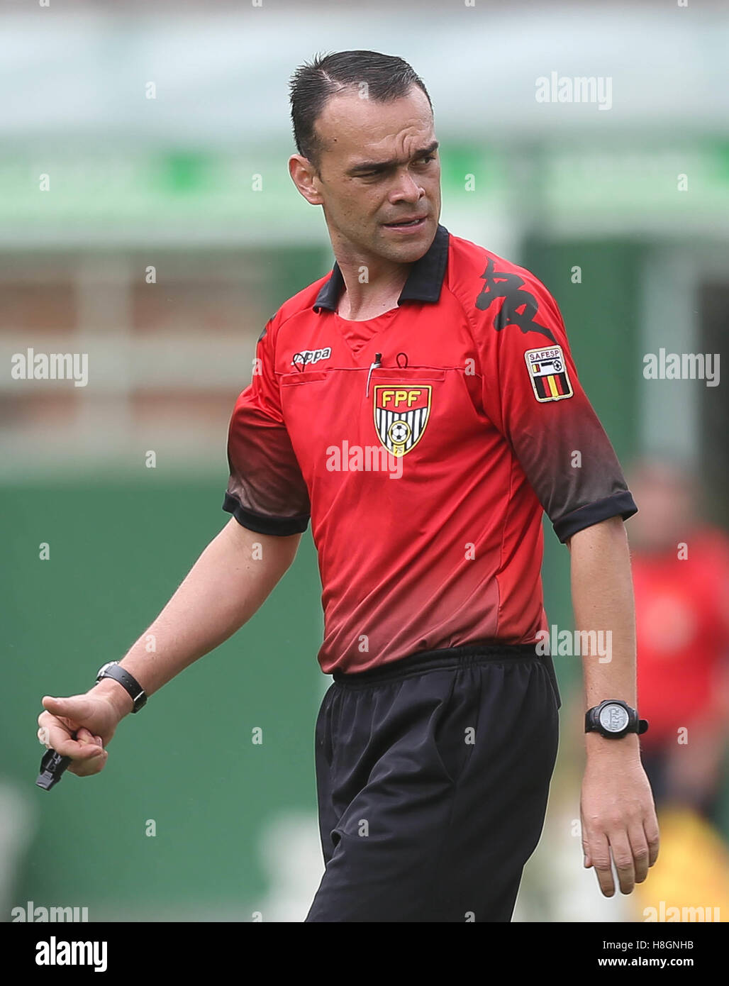 SÃO PAULO, SP - 12.11.2016: TREINO tun PALMEIRAS - die Ausbildung entsprechen Schiedsrichter zwischen Mannschaften aus SE Palmeiras und Flamengo Guarulhos in Football Academy. (Foto: Cesar Greco/Fotoarena) Stockfoto