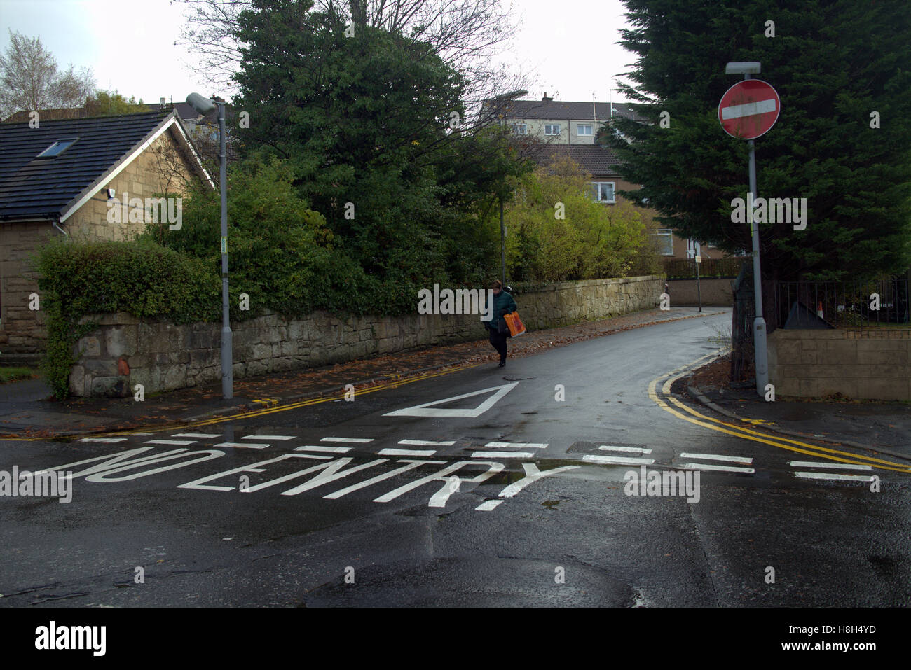 Kein Eintrag Straßenschild alte Drumchapel schreiben Stockfoto