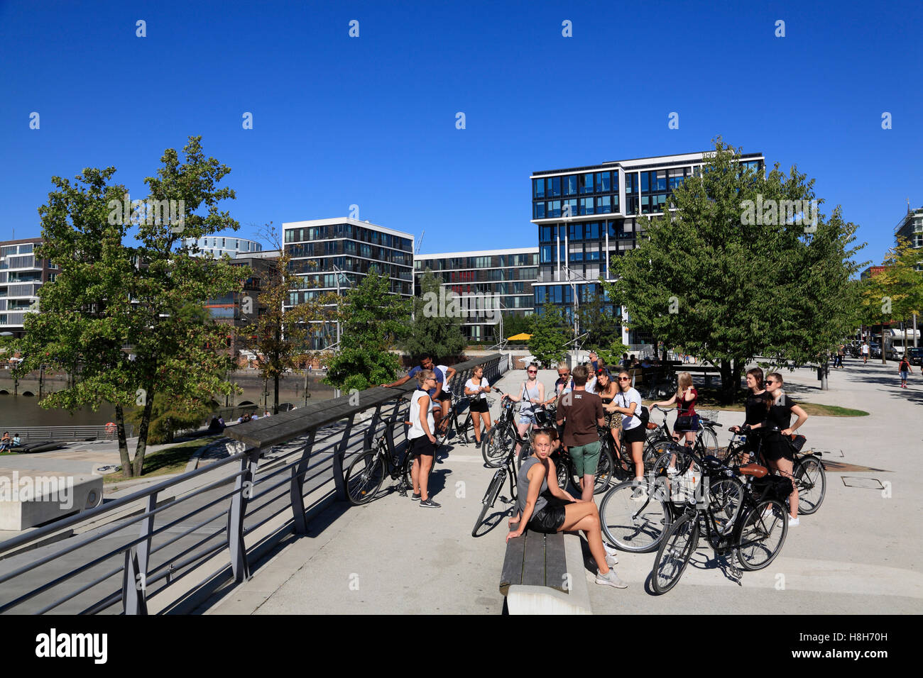Geführte Bike-Tour, Marco-Polo-Terrassen, Hafencity, Hamburg, Deutschland, Europa Stockfoto