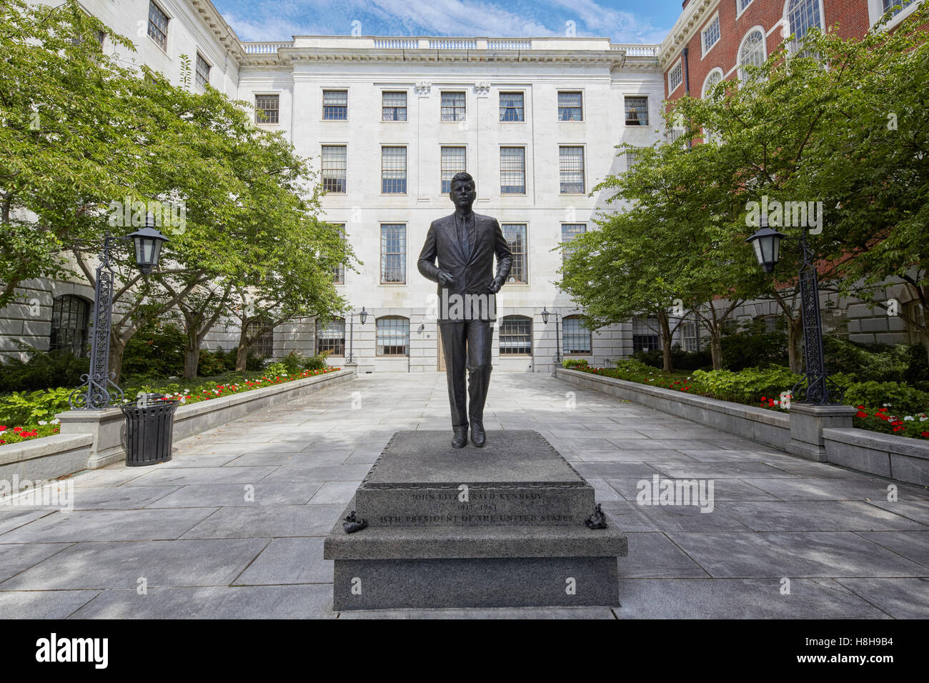 Kennedy-Statue von Isabel McIlvain, Massachusetts State House, Boston, Massachusetts, USA Stockfoto
