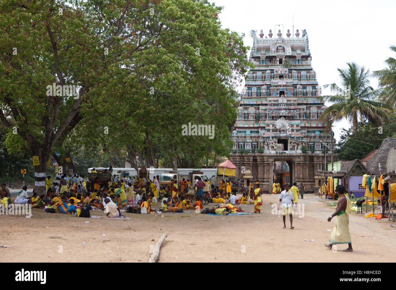 Pilger, die Ruhe in der Nähe der Tempel, Tamil Nadu, Indiens Stockfoto