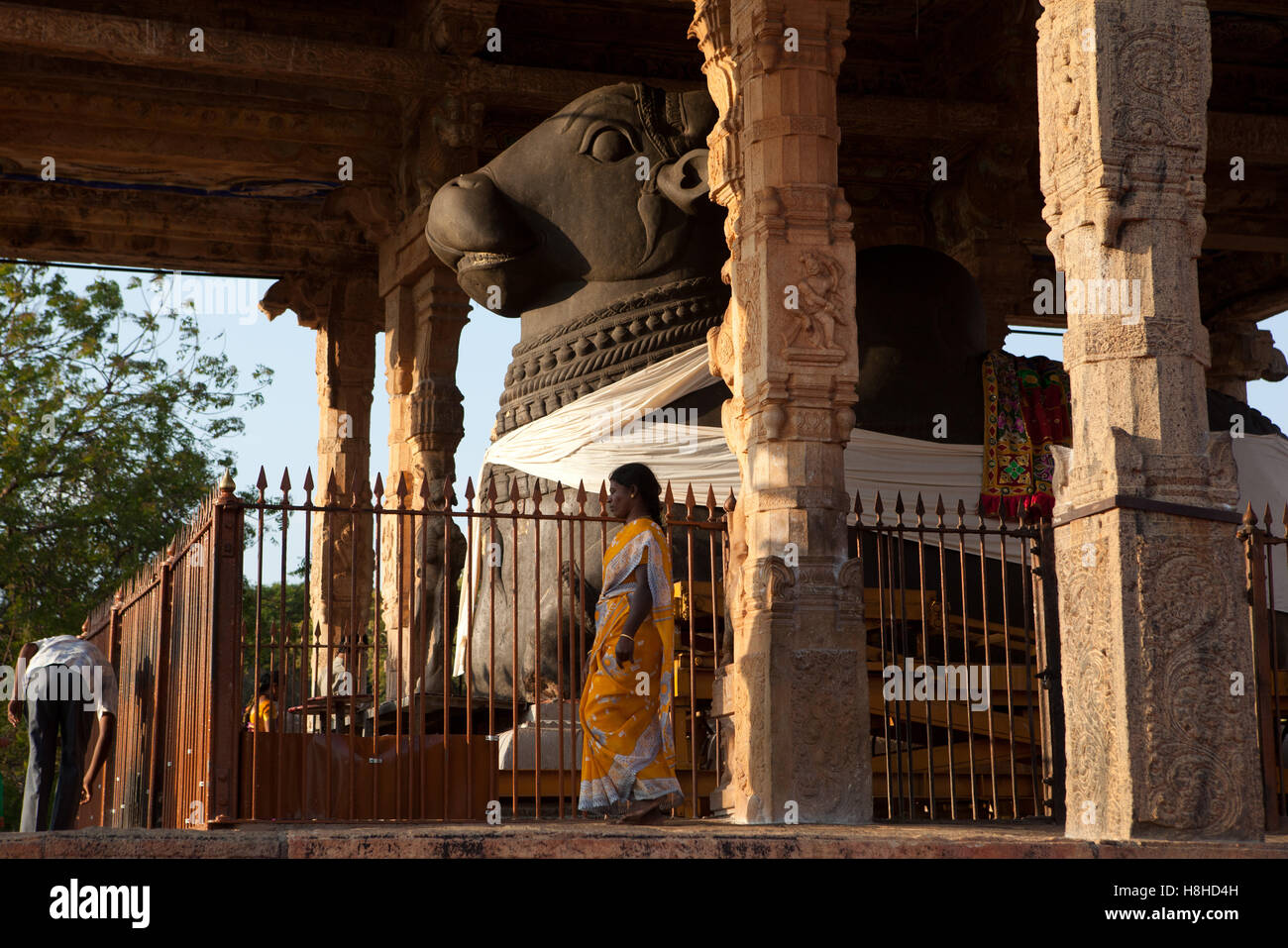 Pilger im Brihadeeswarar-Tempel in Thanjavur, Tamil Nadu, Indien. Stockfoto