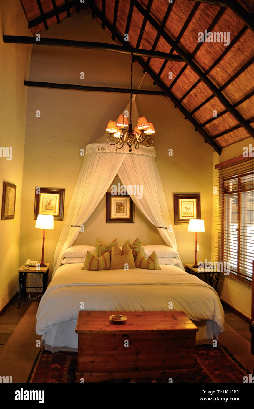 Safari in Südafrika, Unterkünfte: Ein romantisches Schlafzimmer am ... Safari in Südafrika, Unterkünfte: Ein romantisches Schlafzimmer am ...