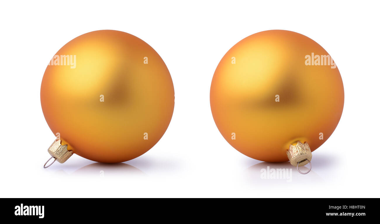 Zwei goldene Weihnachtskugeln isoliert auf weißem Hintergrund Stockfoto