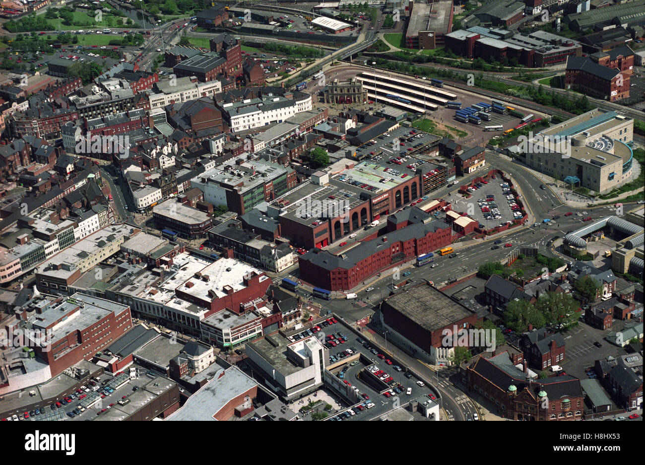 Eine Luftaufnahme des Stadtzentrum von Wolverhampton zeigt die zentralen Polizeistation und Express und Stern Zeitung Büros in West Midlands England Uk 1992 Stockfoto