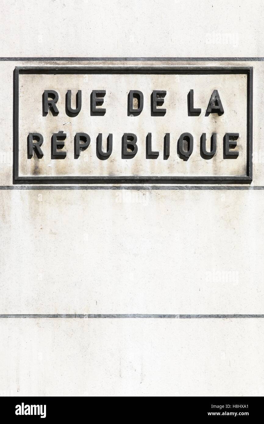 Straße der Republik in Lyon, Frankreich genannt Rue De La République in französischer Sprache Stockfoto