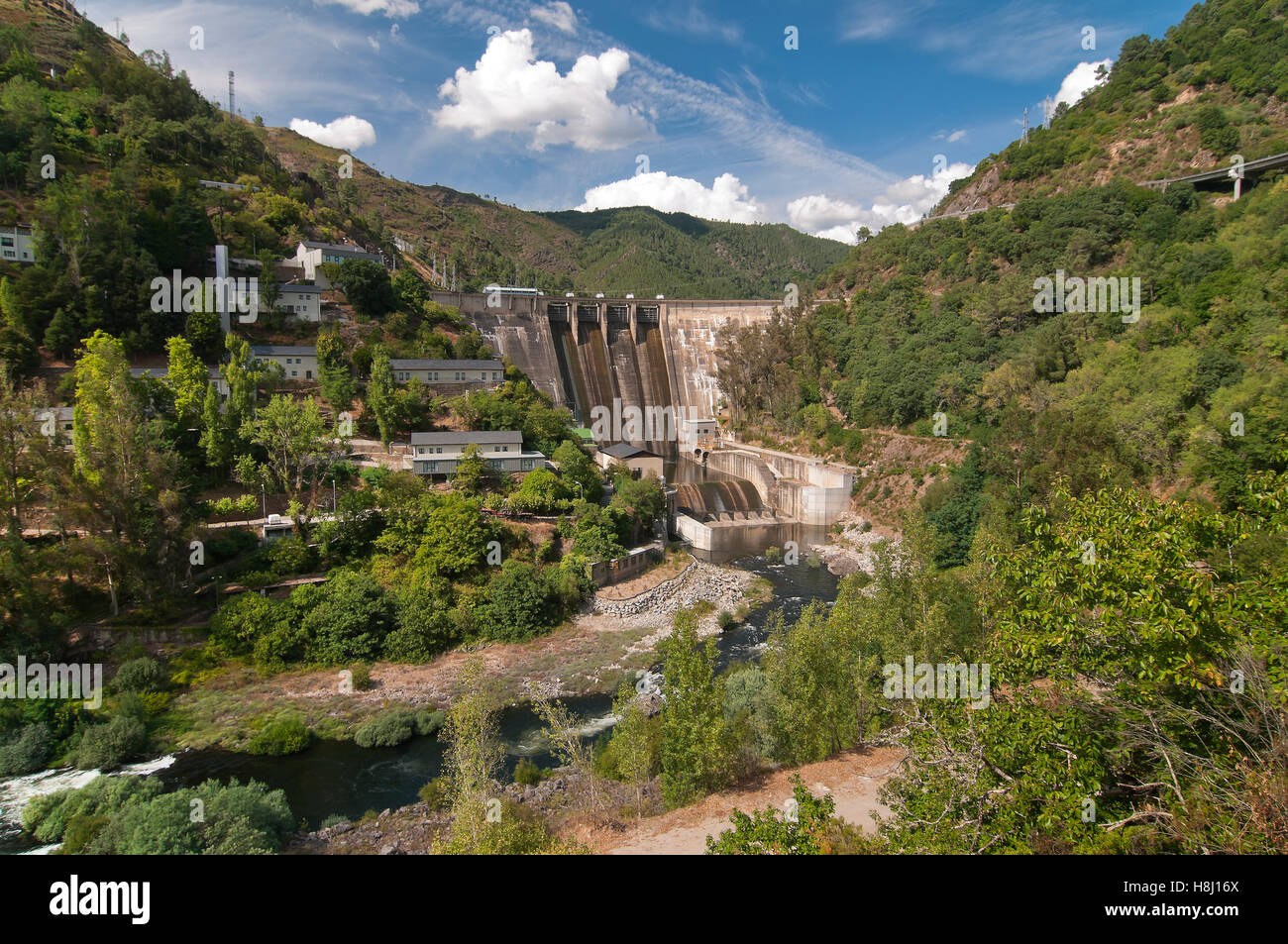 Peares Reservoir dam, Orense/Lugo Provinz, Region Galicien, Spanien, Europa Stockfoto