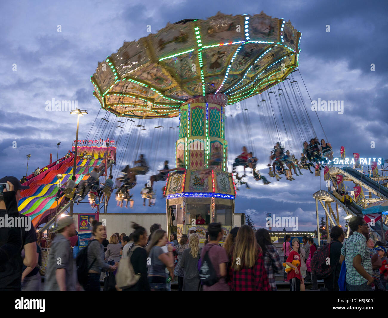 Eine der größten Jahrmärkte Nordamerikas, die Canadian National Exhibition, Toronto Canada, (CNE), bietet Fahrgeschäfte, Live-Unterhaltung, Shopping und Essen Stockfoto