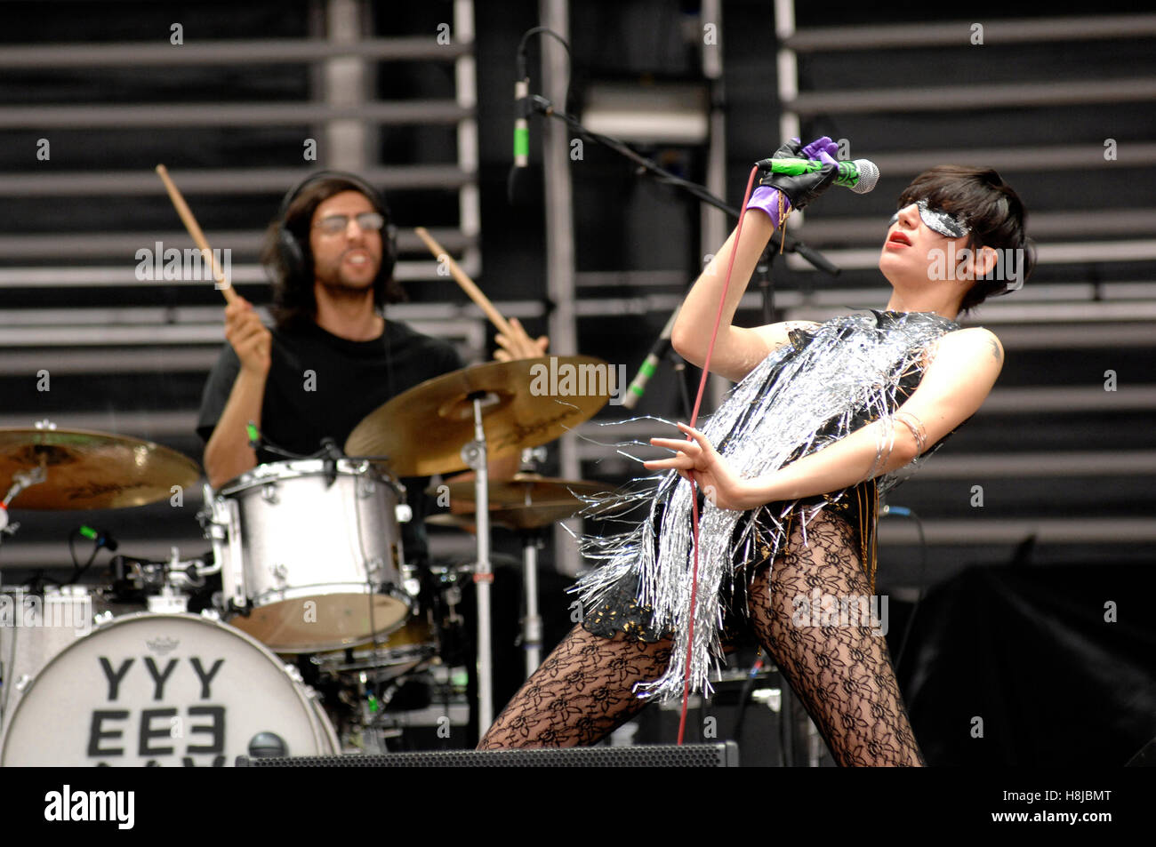 Yeah Yeah Yeahs (Karen O. abgebildet) die live auf dem Jungfrau-Festival in Baltimore, Maryland auf 5. August 2007. © David Atlas / MediaPunch Stockfoto