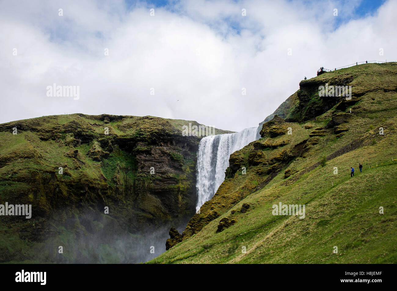 Großen Wasserfall Skogafoss im green Island Sommer 3 Stockfoto