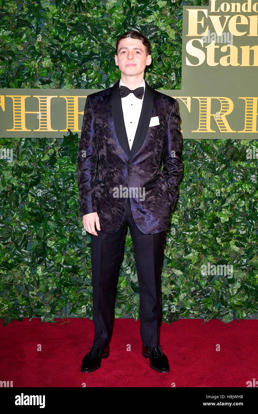 Anthony Boyle Teilnahme An Der The London Evening Standard Theatre Awards Statt Auf Der Old Vic Theatre In London Stockfotografie Alamy
