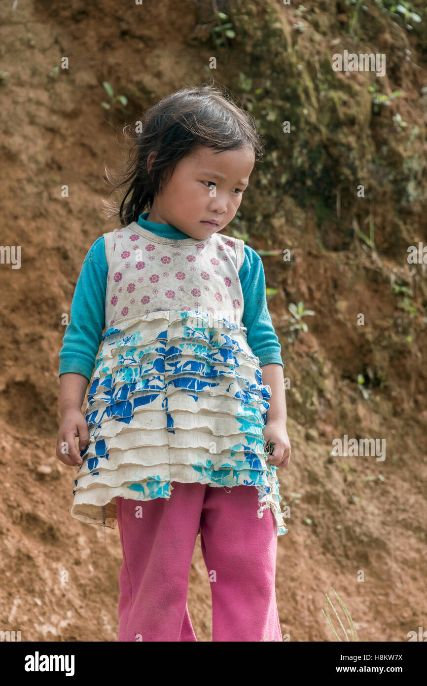 Schüchterne Mädchen, Ta Van Tal, Sa Pa, Nord-Vietnam Stockfoto