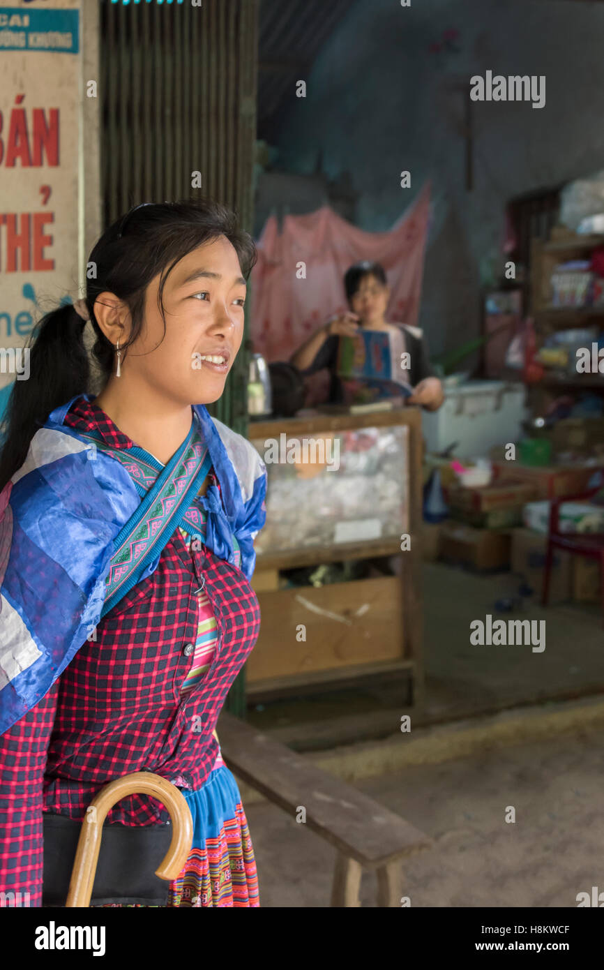 Hmong Frau, Coc Ly Markt in der Nähe von Sa Pa, Nord-Vietnam Stockfoto