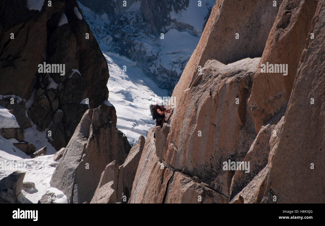 Kletterer auf die Aiguille du Midi Chamonix-Mont-Blanc, Frankreich Stockfoto
