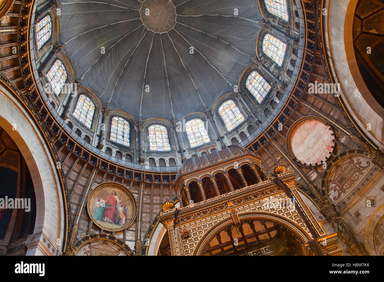 Eglise Saint-Augustin im VIII Arrondissement von Paris. Es wurde vom Architekten Victor Baltard im späten 19. Jahrhundert entwickelt. Stockfoto