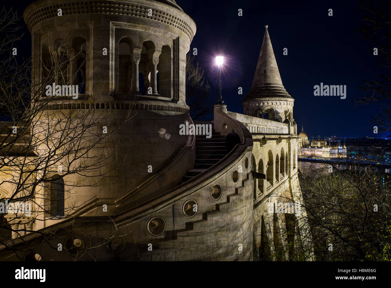 Budapest, Fishermans Bastion in der Nacht, Ungarn Stockfoto