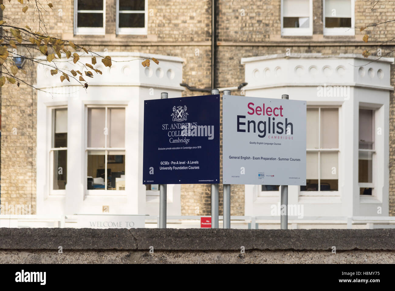 Einem großen viktorianischen Gebäude in Cambridge UK verwendet ausgewählte Sprachschule sowie die Büros der St Andrew es college Stockfoto