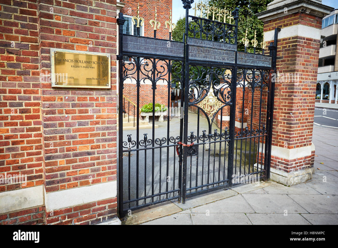 Eingang der Francis Holland Schule im Regents Park, London Stockfoto