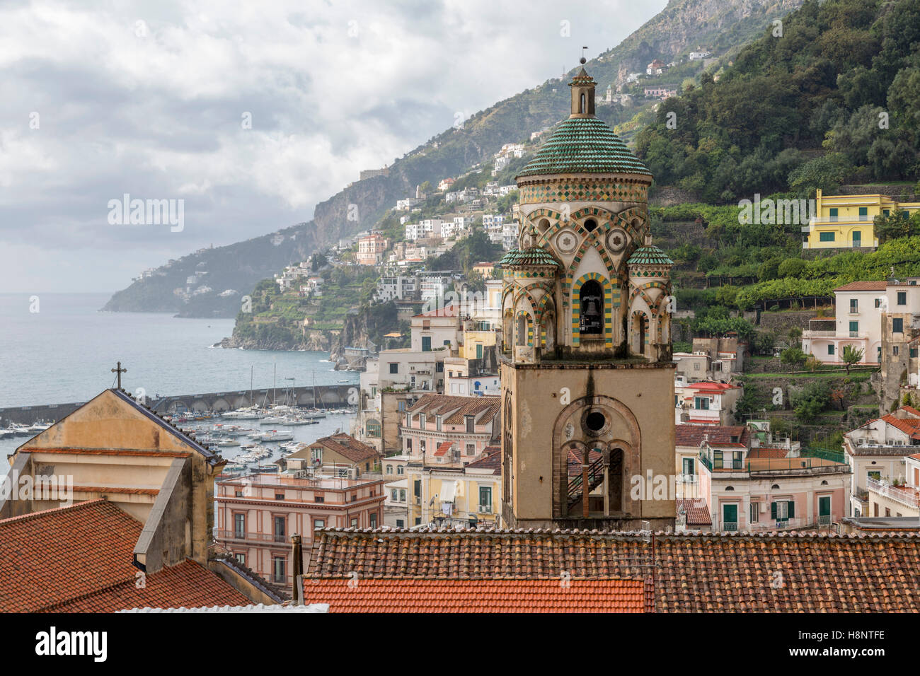Nahaufnahme von Kirchturm Amalfi, Italien Stockfoto