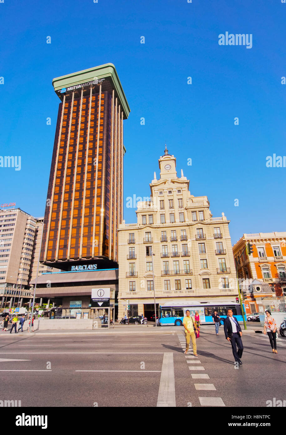 Spanien, Madrid, Plaza de Colon, Blick auf die Torres de Colon Gebäude. Stockfoto