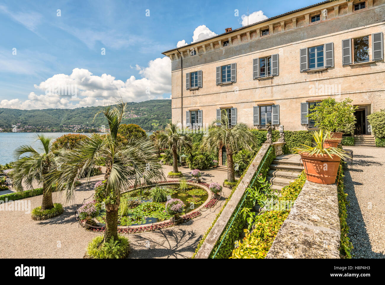 Hof des Palazzo Madre bei Isola Madre, Lago Maggiore, Piemont, Italien