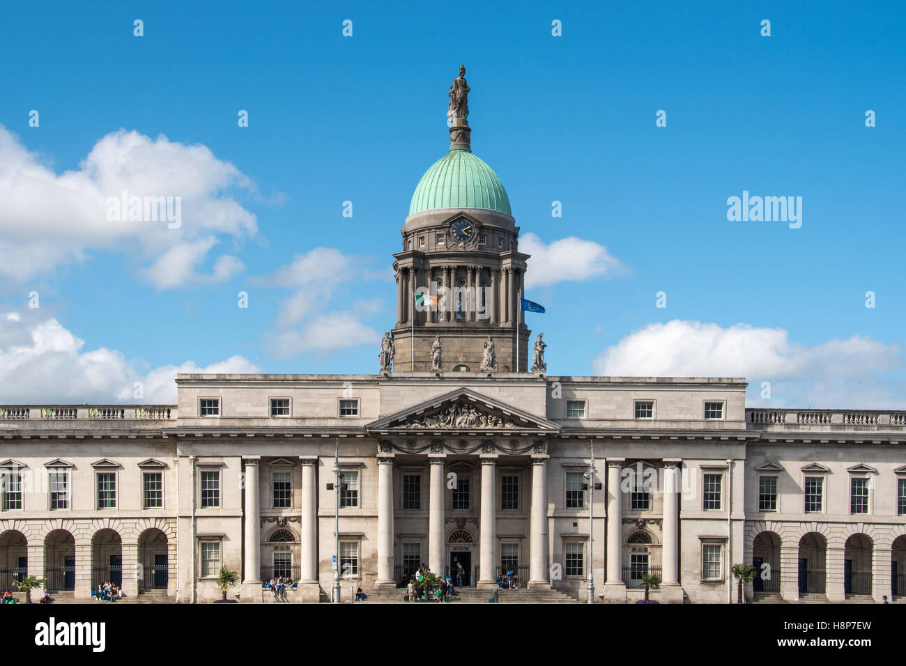 Dublin, Irland - Custom House, neoklassischen Gebäude in Dublin, Irland beherbergt die Abteilung des Gehäuses aus dem 18. Jahrhundert. Stockfoto