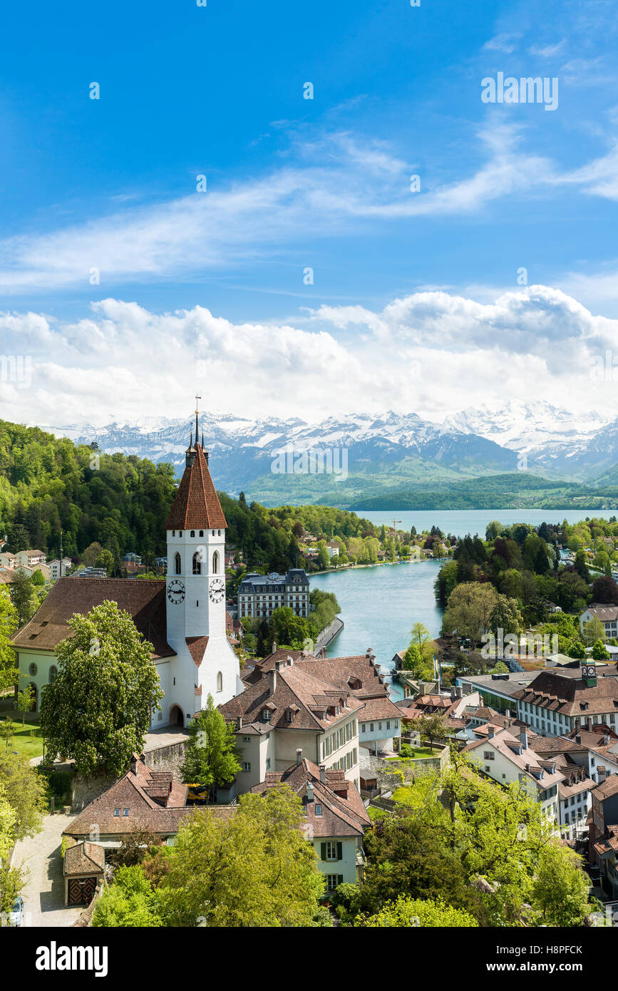 Das historische Stadtzentrum von Thun, im Kanton Bern in der Schweiz. Schöne Landschaft in der Schweiz Stockfoto