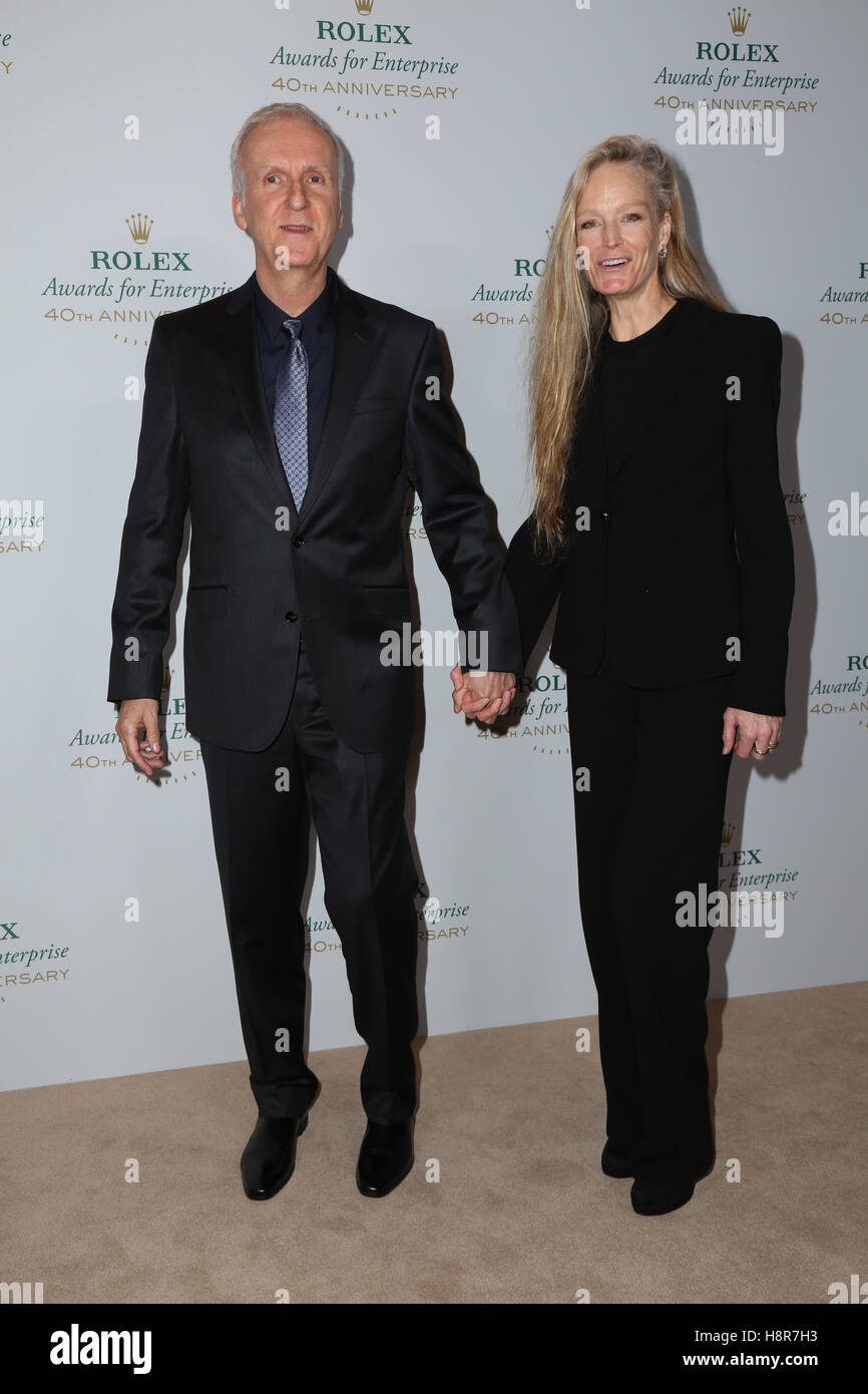 Hollywood, USA. 15. November 2016. James Cameron und Suzy Amis Cameron besuchen den 40. Jahrestag der Rolex Awards for Enterprise im Dolby Theater am 15. November 2016 in Hollywood, Kalifornien Credit: MediaPunch Inc/Alamy Live News Stockfoto