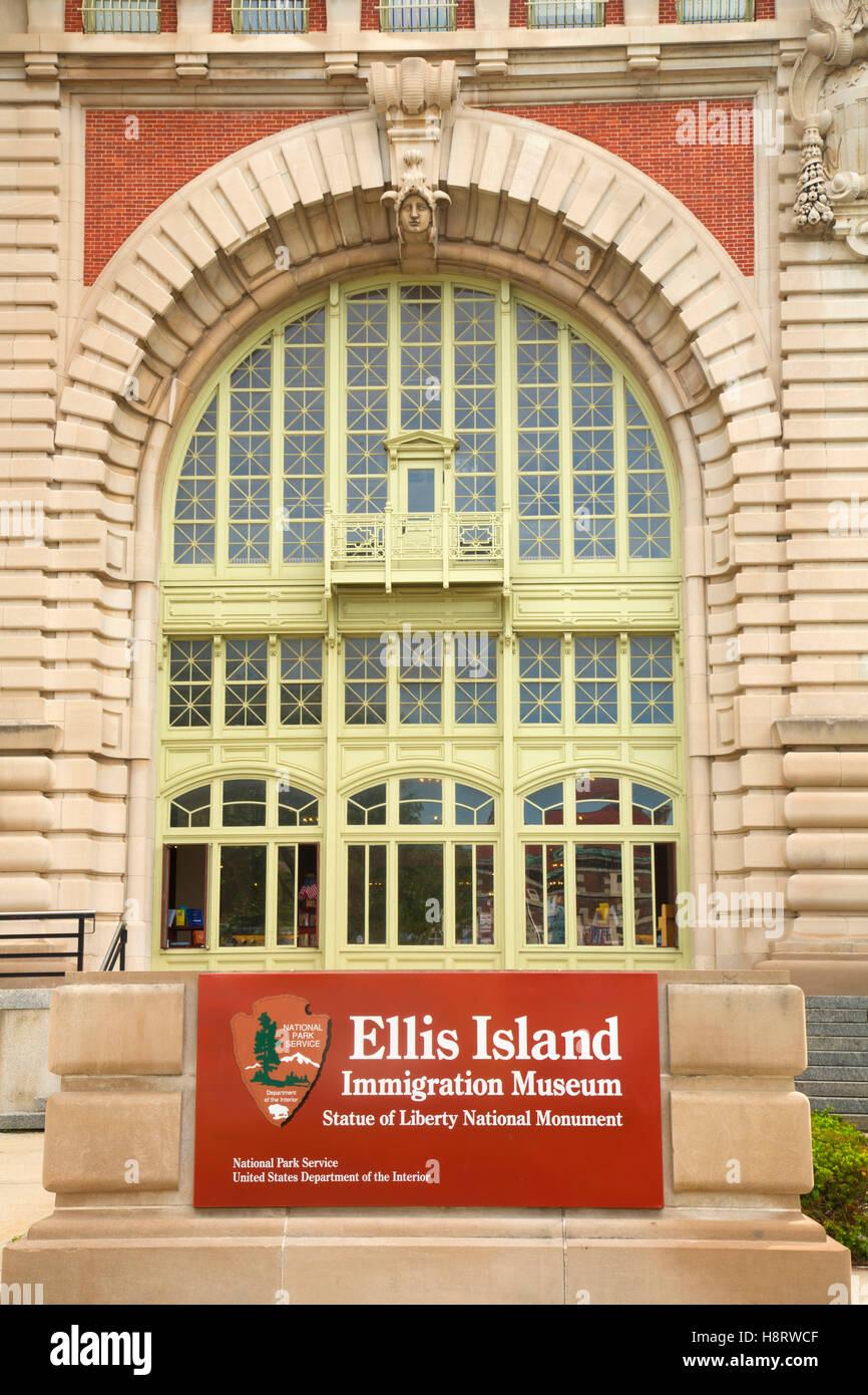 Immigrant Museumseingang, Ellis Island Immigrant Museum, Statue of Liberty National Monument, New York Stockfoto