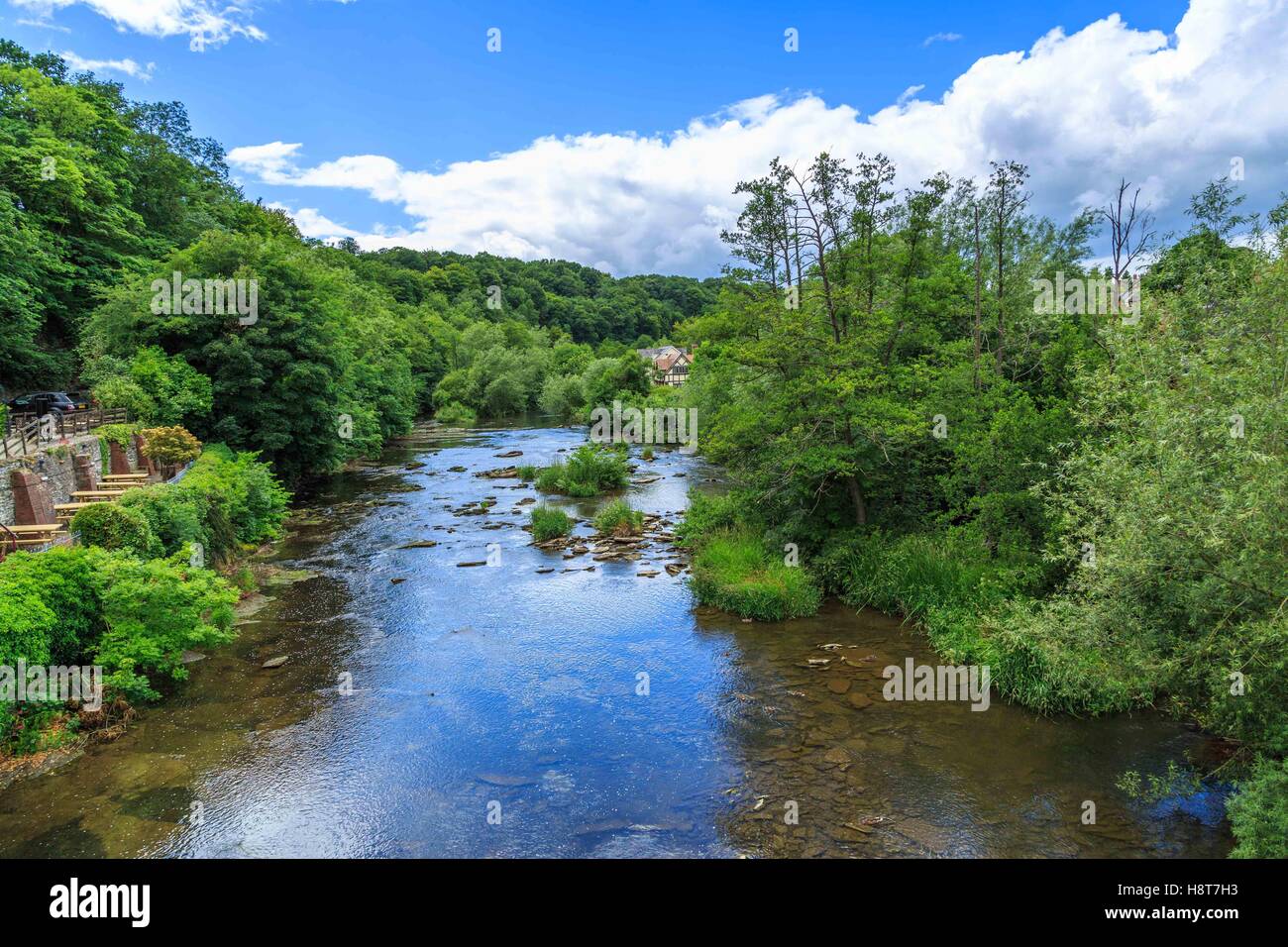 Der schöne Fluss Wye in Herefordshire, England Stockfoto