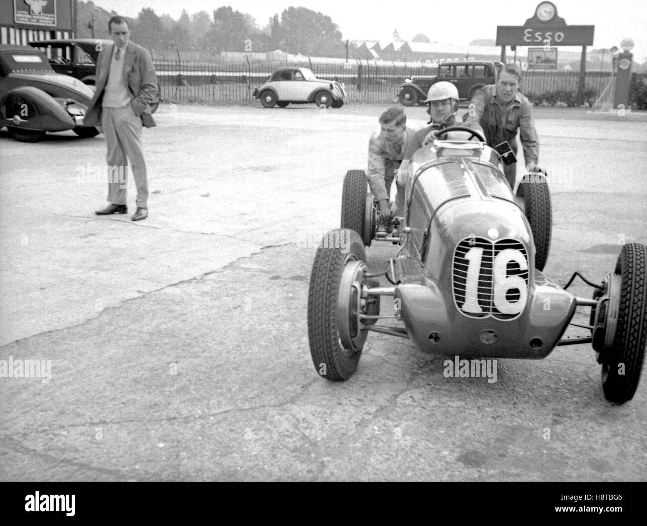 BROOKLANDS MASERATI 6CM PADDOCK Stockfoto