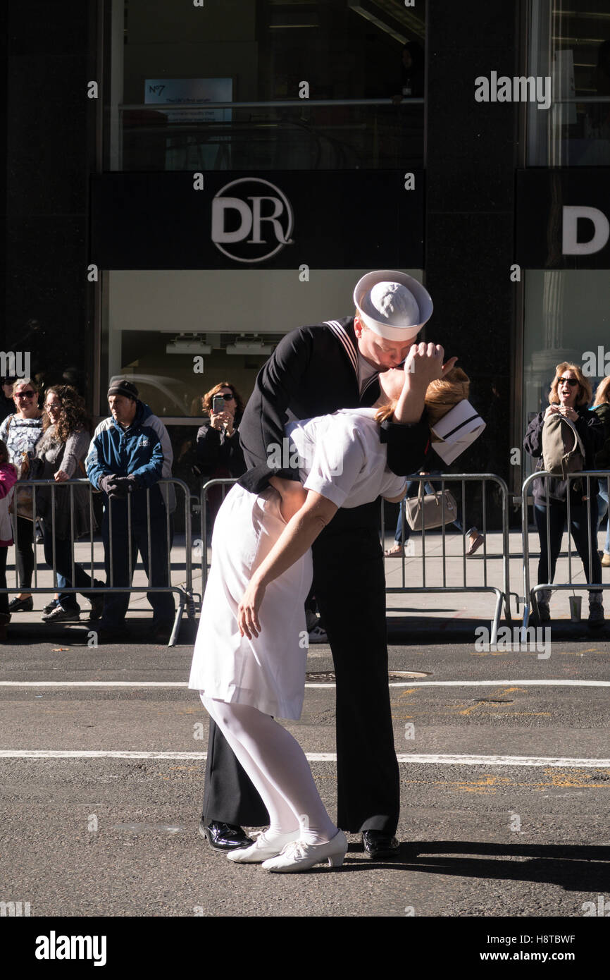 Veterans Day Parade auf der Fifth Avenue, New York, USA Stockfoto