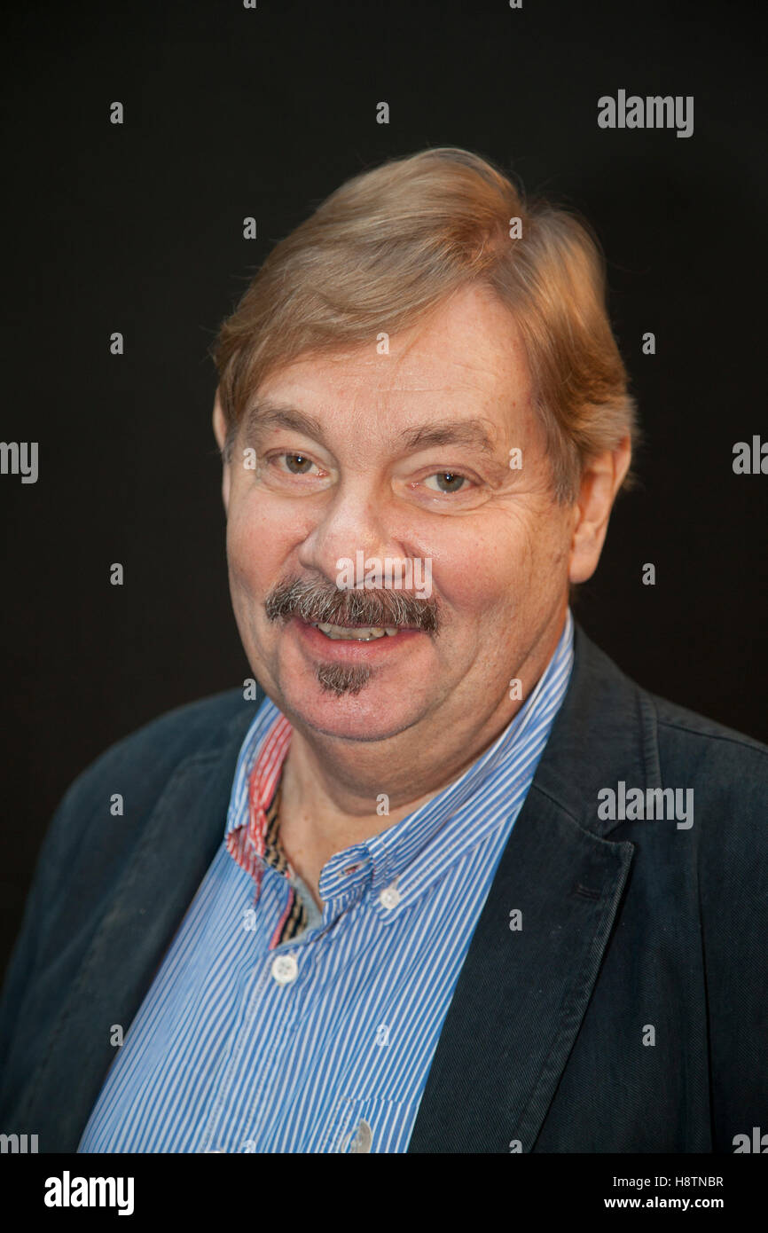 GÖRAN ÅHGREN schwedischer Journalist im schwedischen Fernsehen Newsroom Stockfoto