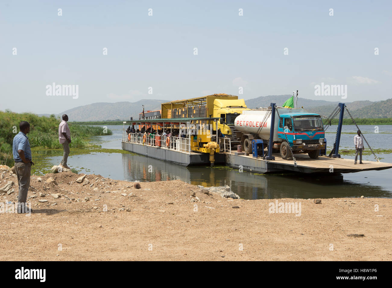 West-Nil-Region, Uganda. Transport über den Nil. Stockfoto