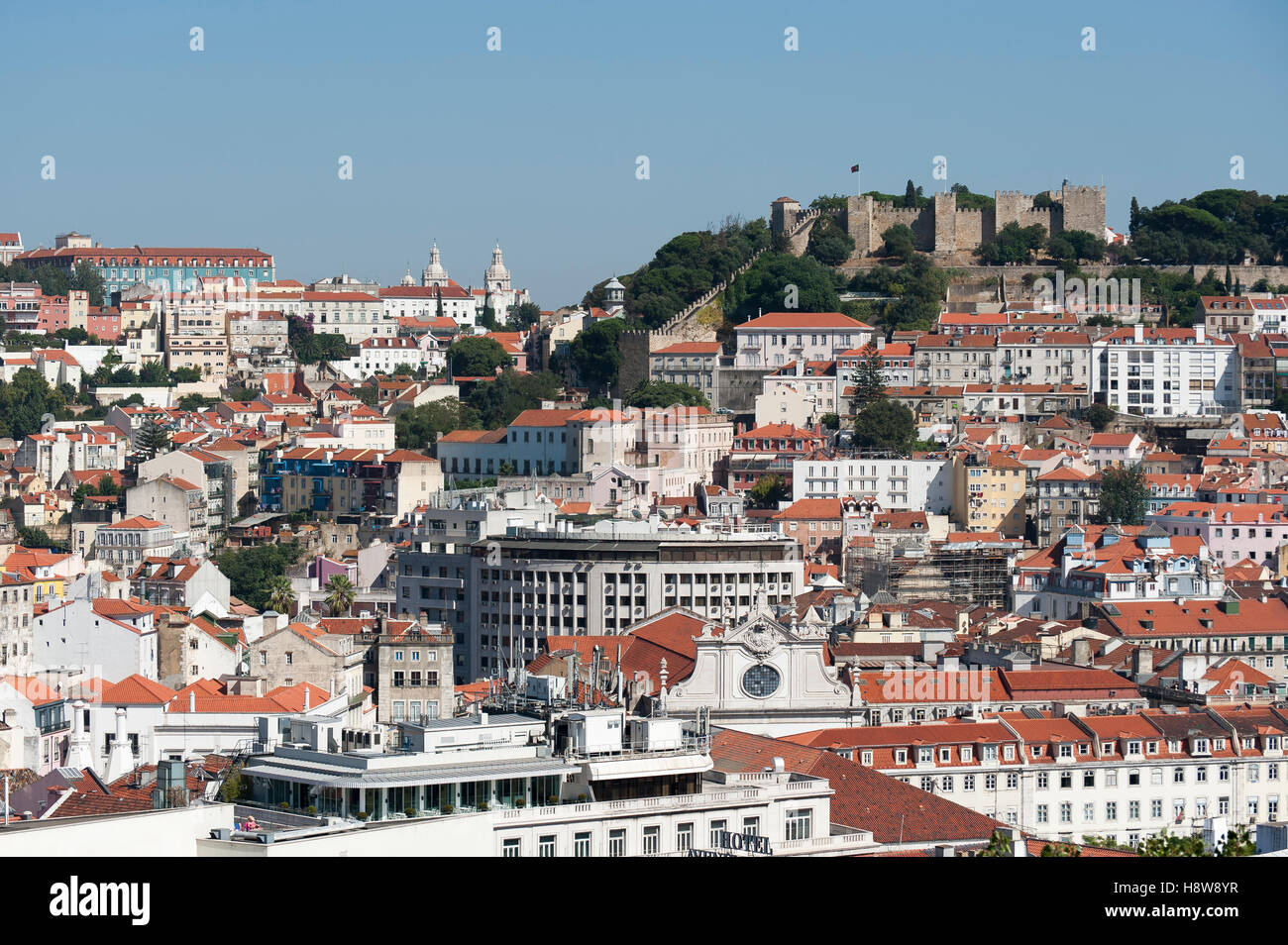 VIW von Lissabon und Castelo de São Jorge Burg in Portugal Stockfoto