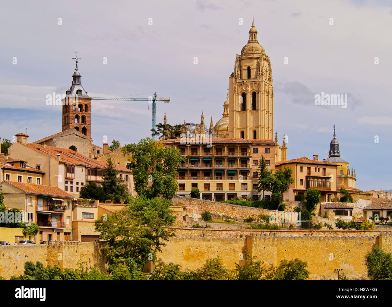 Spanien, Kastilien und Leon, Segovia, Old Town, in Richtung der Kathedrale zu sehen. Stockfoto