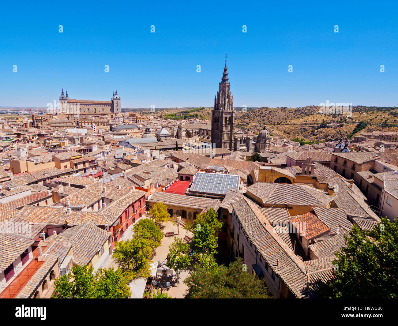 Spanien, Kastilien-La Mancha, Toledo, alte Stadt Skyline betrachtet von San Ildefonso Kirche. Stockfoto