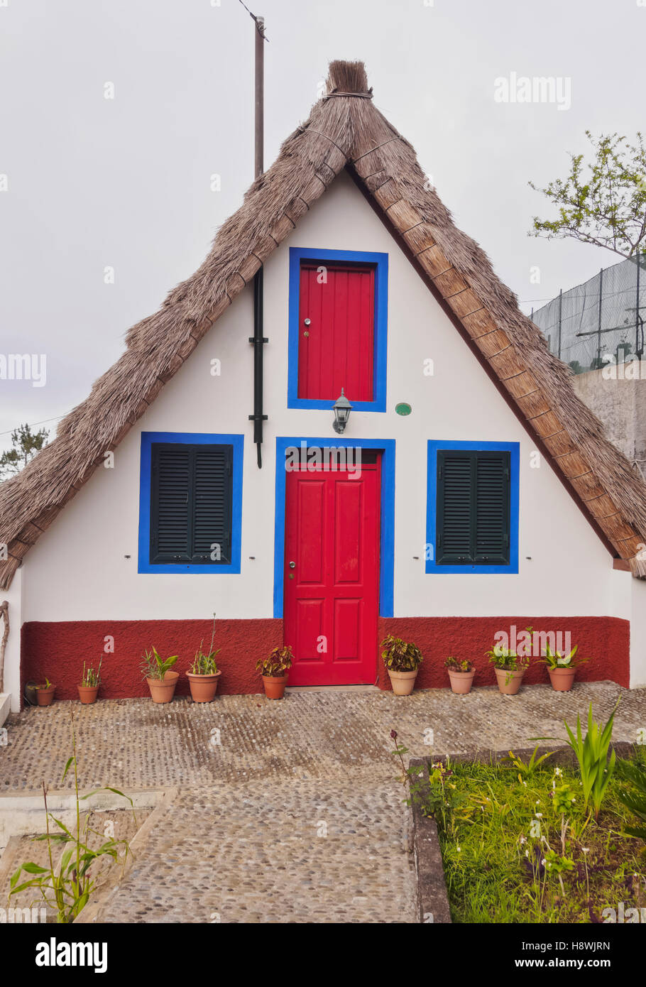 Portugal, Madeira, traditionelle Landhaus in Santana. Stockfoto