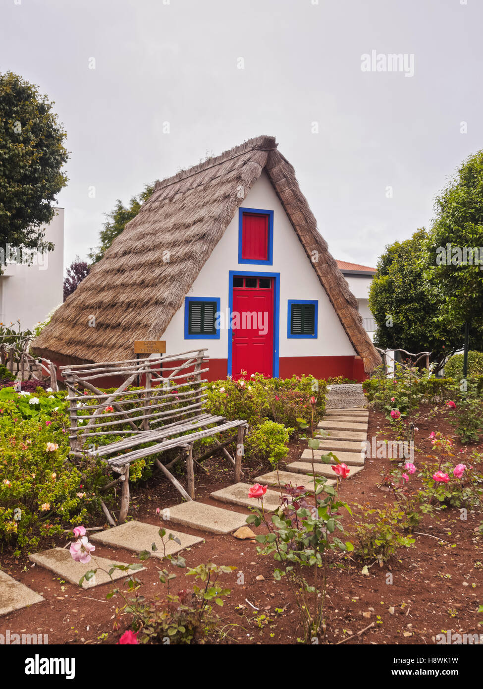 Portugal, Madeira, traditionelle Landhaus in Santana. Stockfoto