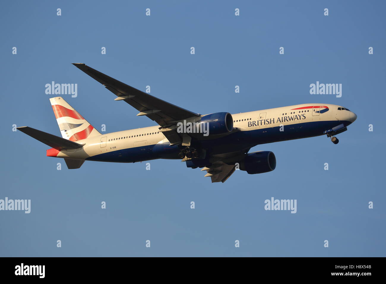 British Airways Boeing 777-200ER G-VIIB ausgehend von London Heathrow Airport, Großbritannien Stockfoto