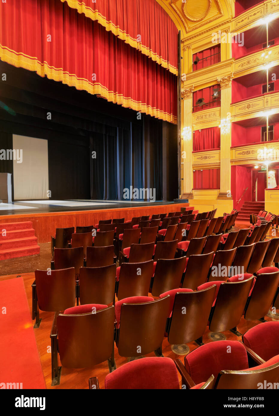 Uruguay, Montevideo, Innenansicht des Teatro Solis. Stockfoto