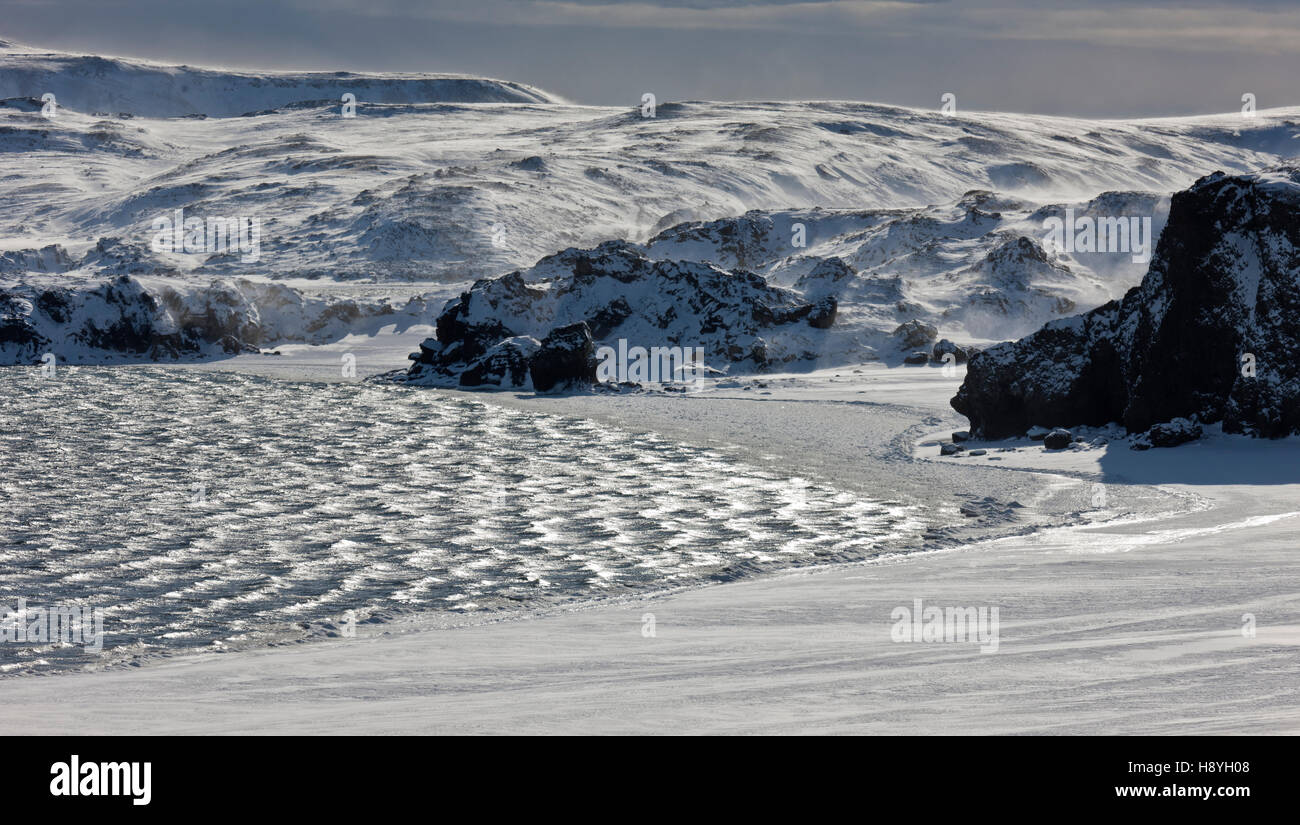Winter, in der Nähe von See Kleifarvatn, eine kurze Fahrt von Reykjavík, Island Stockfoto