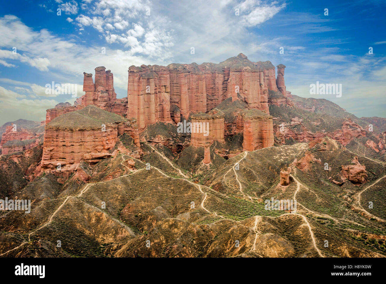 Wanderwege rund um SandsteinFelsformation in Zhangye Danxia nationalen