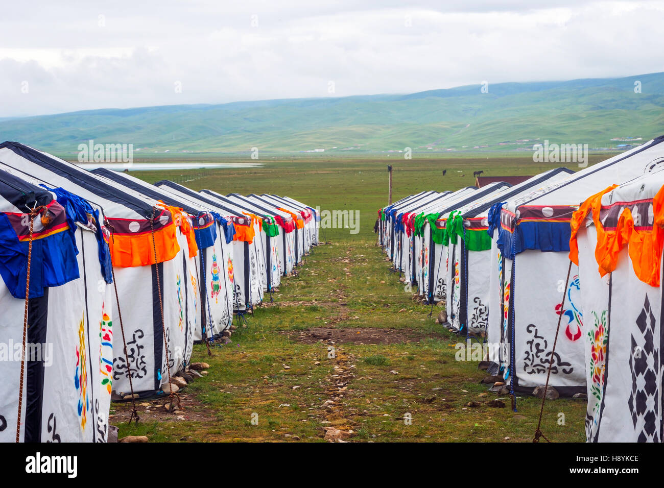 Bunte Jurten Jurte Camp von Qinghai-See, China Stockfoto