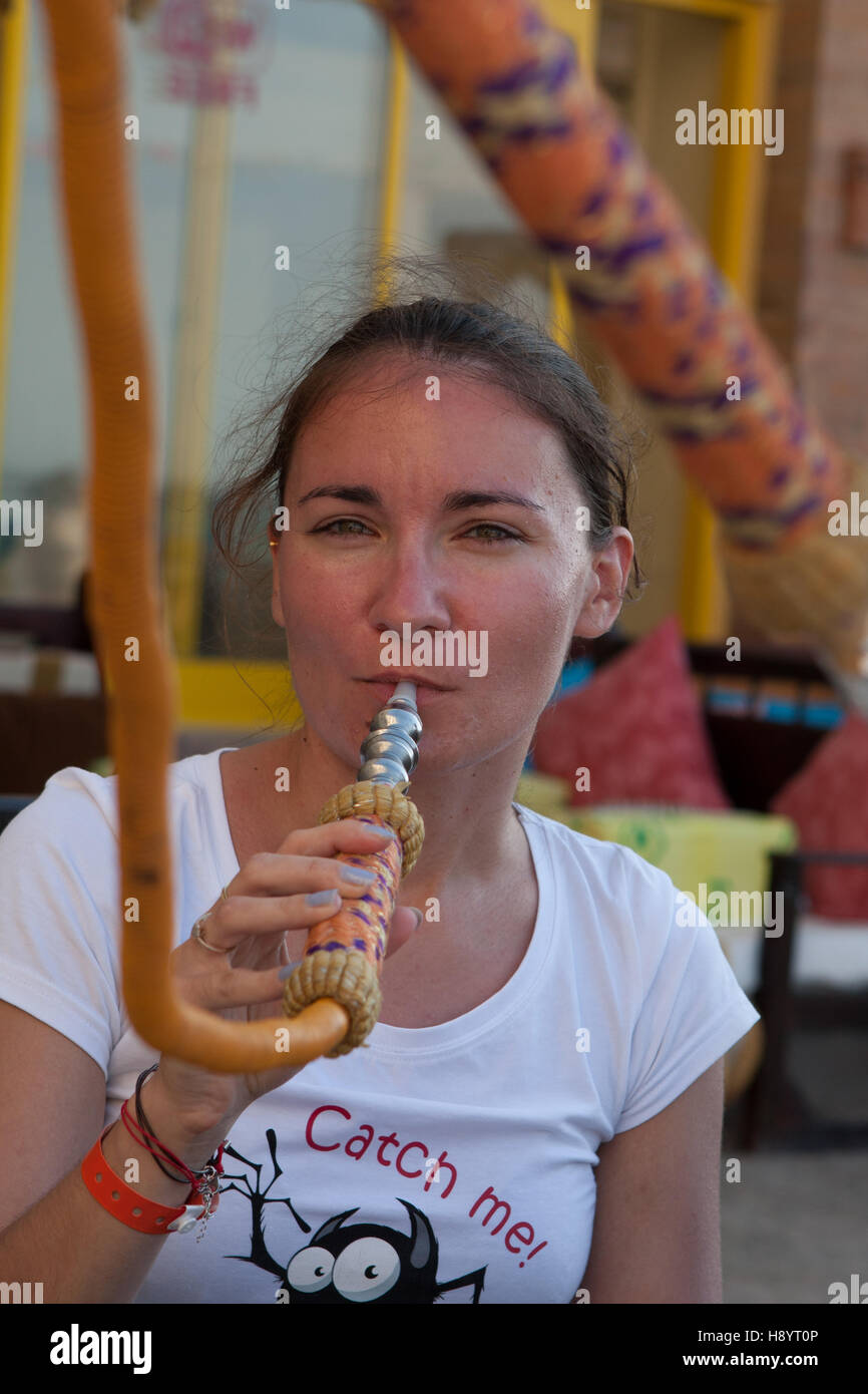 Frauen auf der suche nach männer indubai