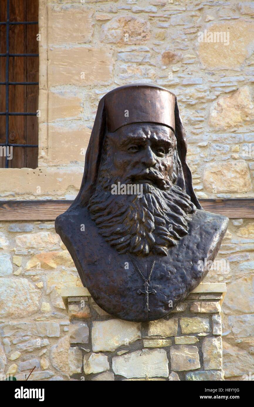 Statue von Dosithos Abt des Klosters, Omodos, Troodos-Gebirge, Zypern, östlichen Mittelmeer Stockfoto