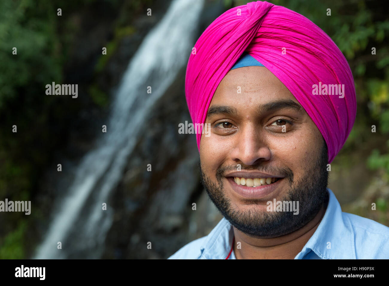 Portrait von Sikh männlich mit einer bunten Turban, Indien Stockfoto