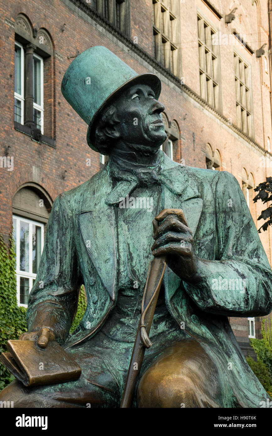 Bronzestatue des Hans Christian Andersen hautnah in Kopenhagen Dänemark Stockfoto